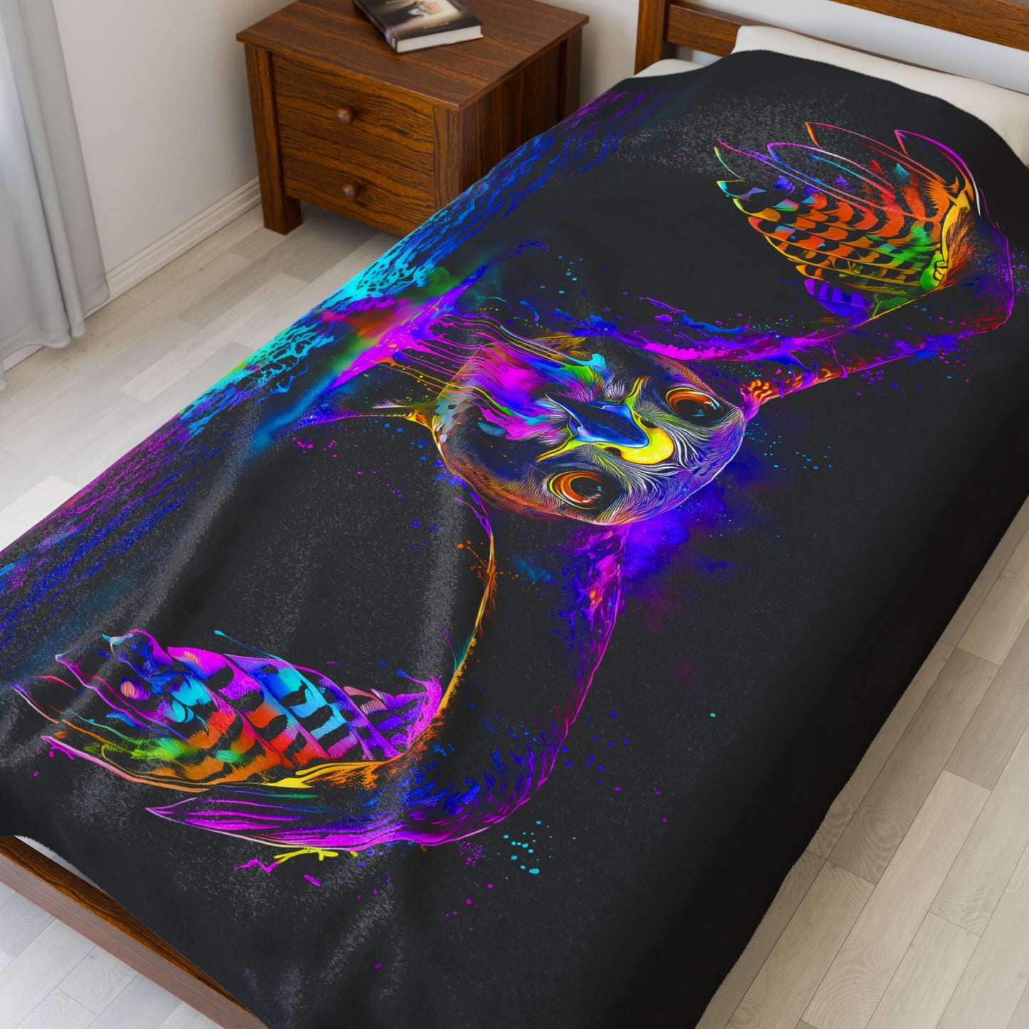 Trippy Drippy Hawk Plush Blanket